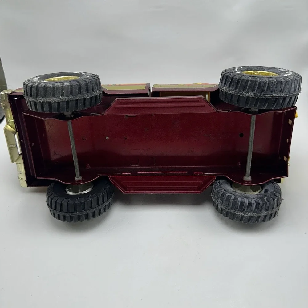 Vintage NYLINT Pressed Steel Rhino 2 LUV 4x4 Chevy Baja Pickup Truck Made In USA